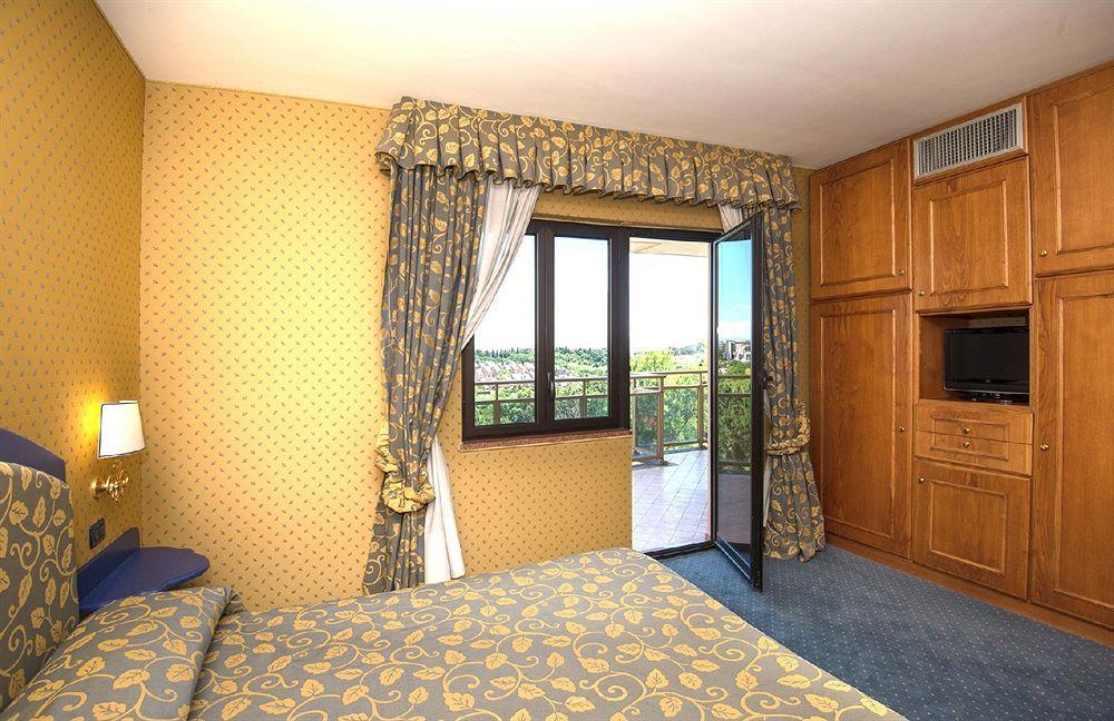 Park Hotel Blanc Et Noir Roma Ngoại thất bức ảnh