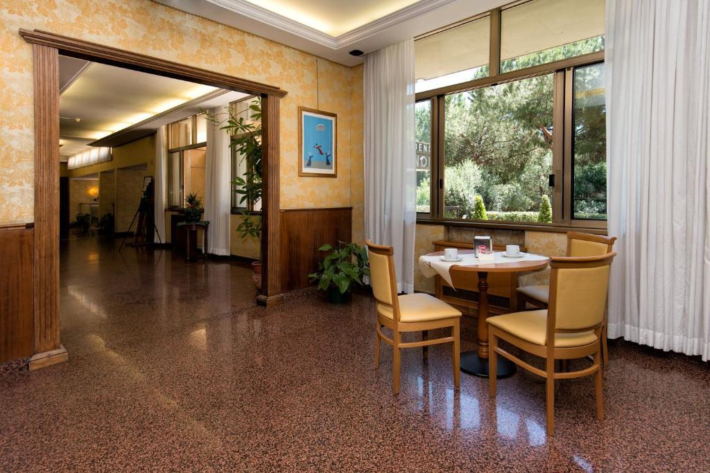 Park Hotel Blanc Et Noir Roma Ngoại thất bức ảnh
