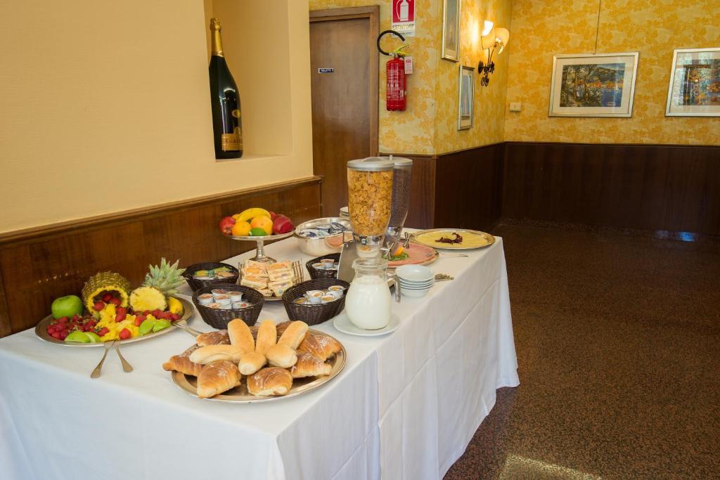 Park Hotel Blanc Et Noir Roma Ngoại thất bức ảnh